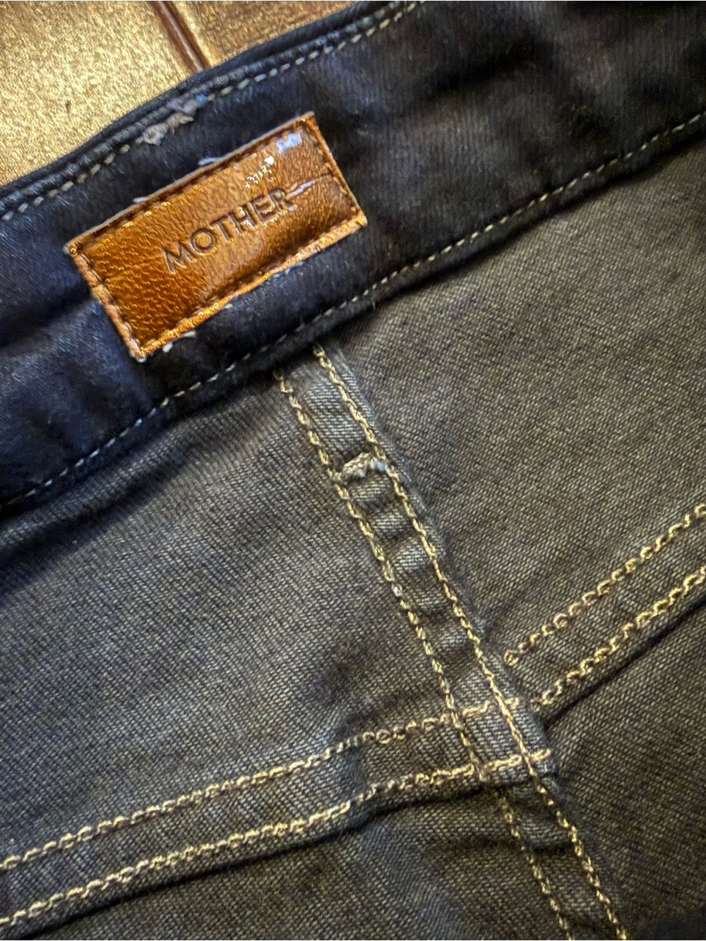 MOTHER High Waisted Looker Coffee, Tea or Me Jeans - Picture 8 of 12